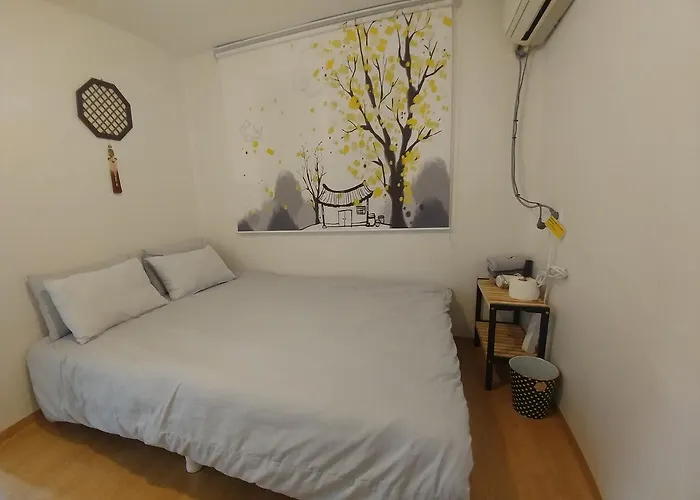 Kiki House Hongdae ゲストハウス 4*