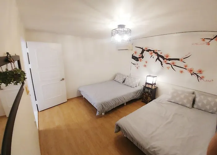 Kiki House Hongdae ゲストハウス 4*